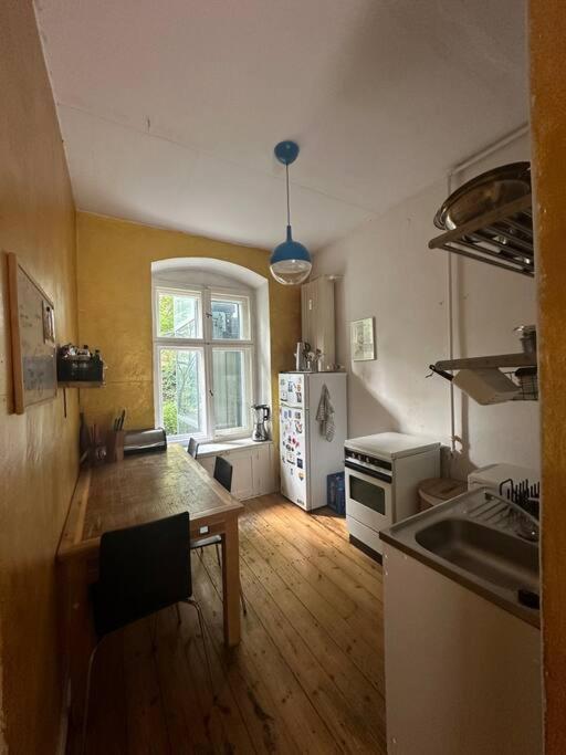 Grosses Apartment Am Kudamm ベルリン エクステリア 写真