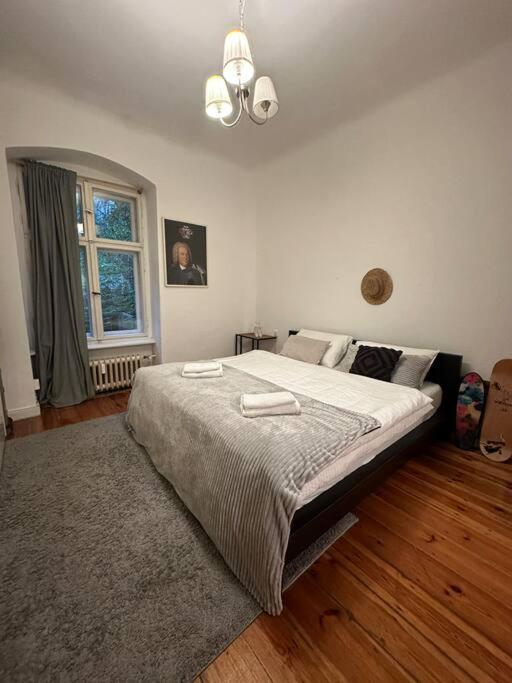 Grosses Apartment Am Kudamm ベルリン エクステリア 写真